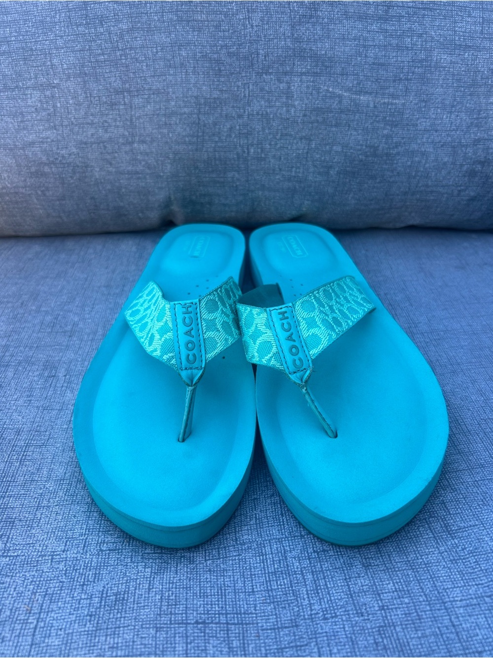 COACH Jessalyn Surf Fiji Signature Monogram Flip Flop Thong Sandals Womens 11B - Picture 2 of 8